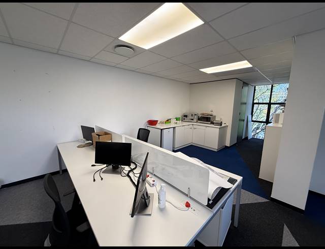 342M² OFFICE TO LET IN MELROSE ESTATE